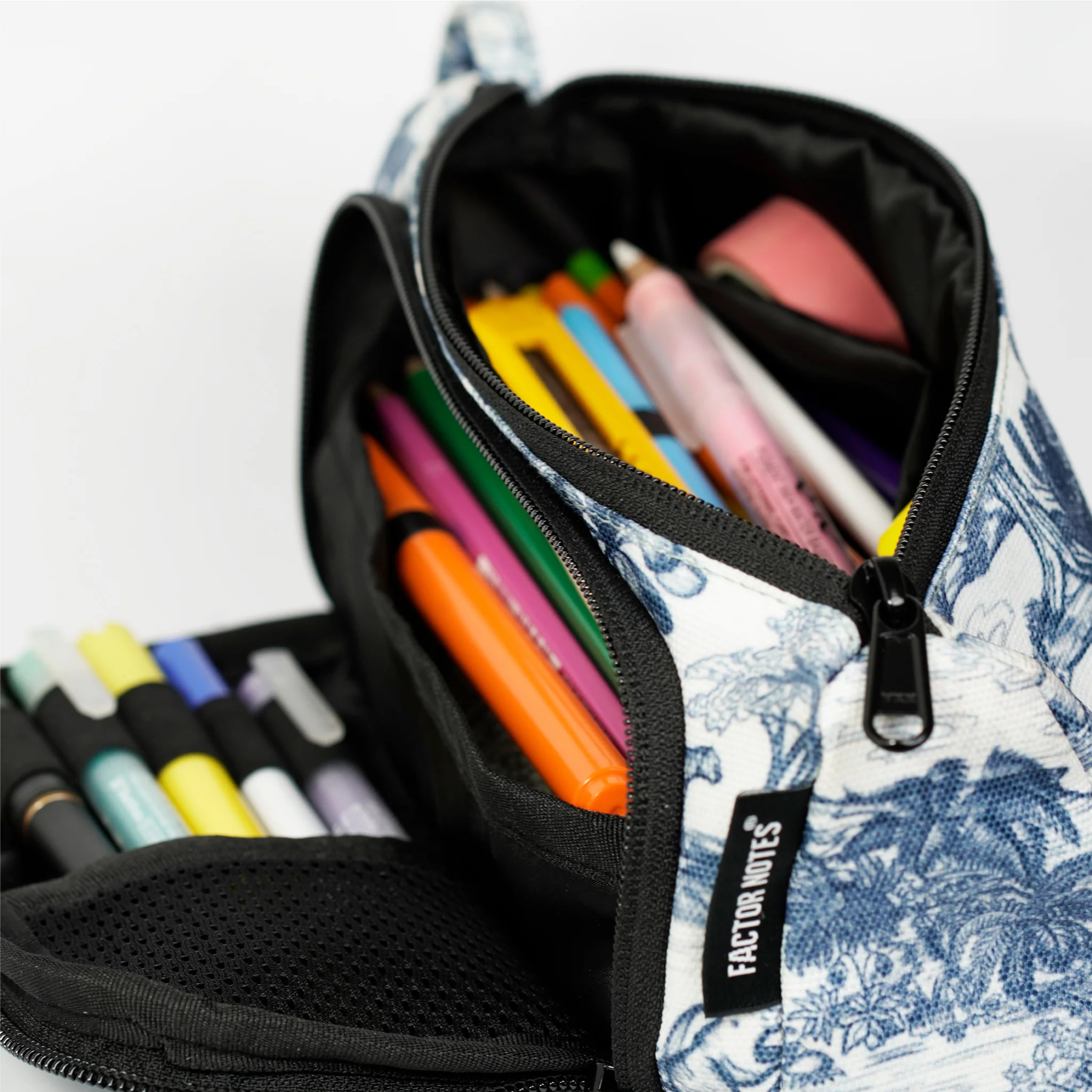 Colour Me Pink - Pencil pouch - Image 4