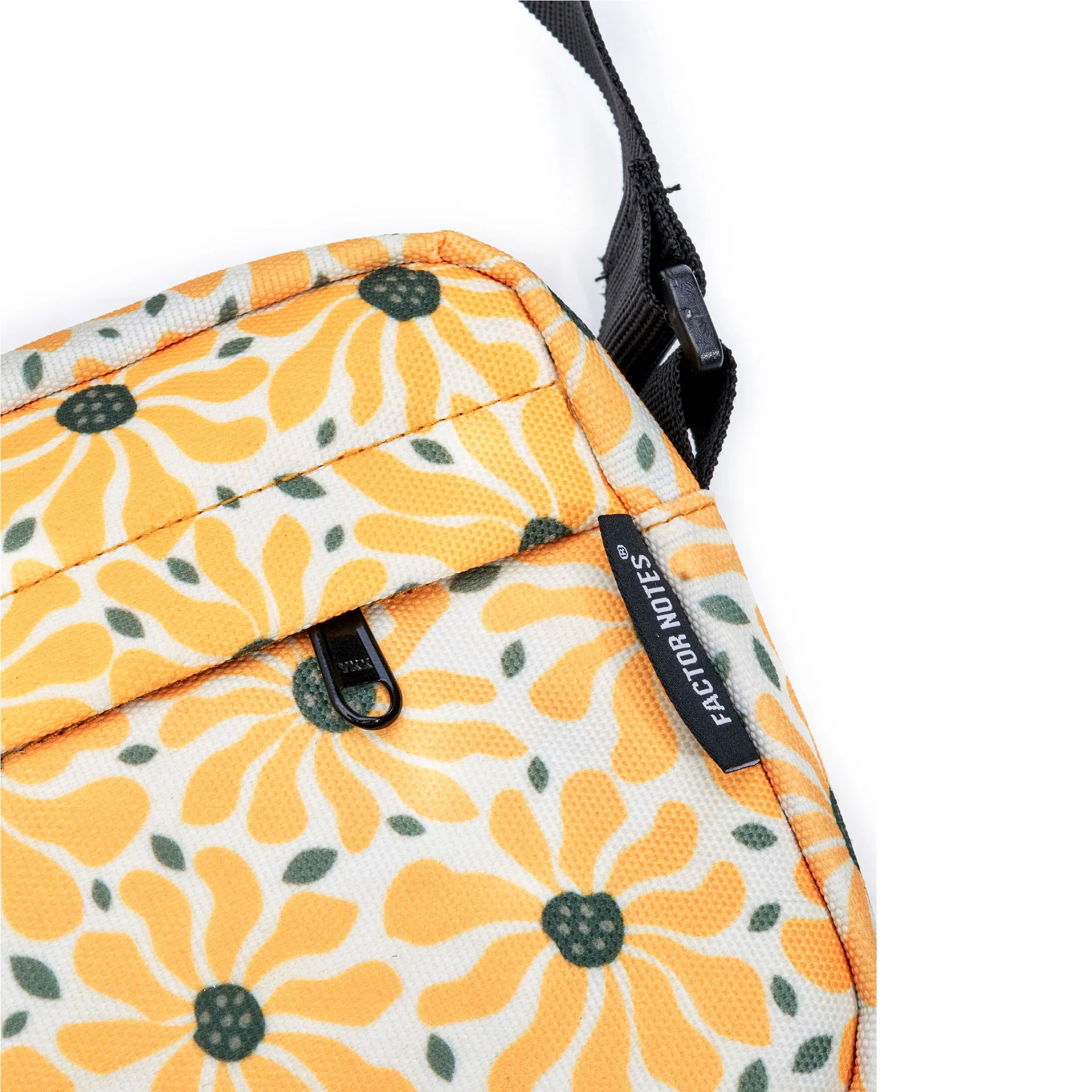 Daisy Me Rollin' - Sling Bag - Image 6
